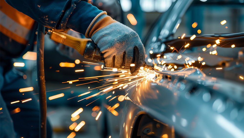 Karrosserie_markenseite LACKIERUNG